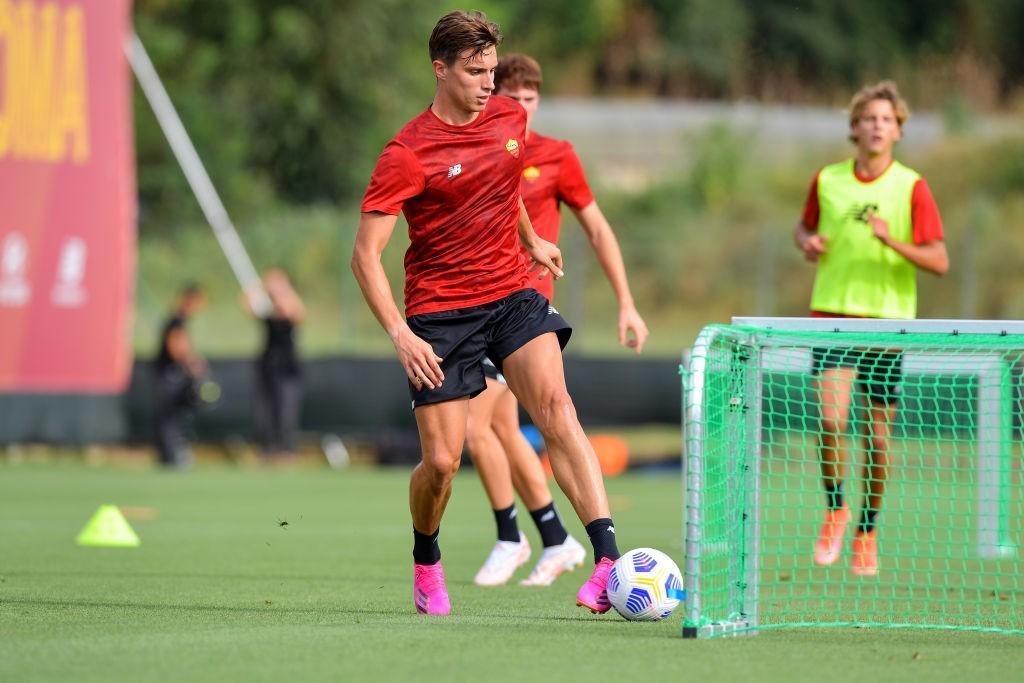 Calafiori in campo (As Roma via Getty Images)