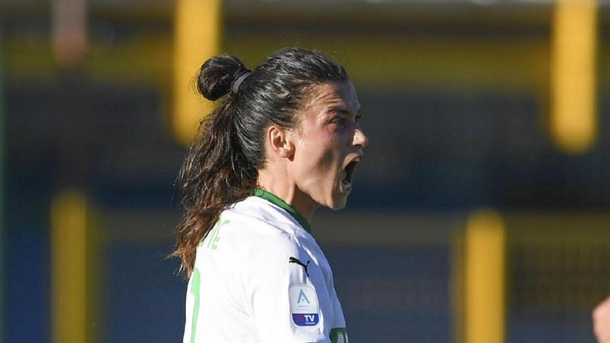 Valeria Pirone esulta per un gol segnato con la maglia del Sassuolo (Getty Images)