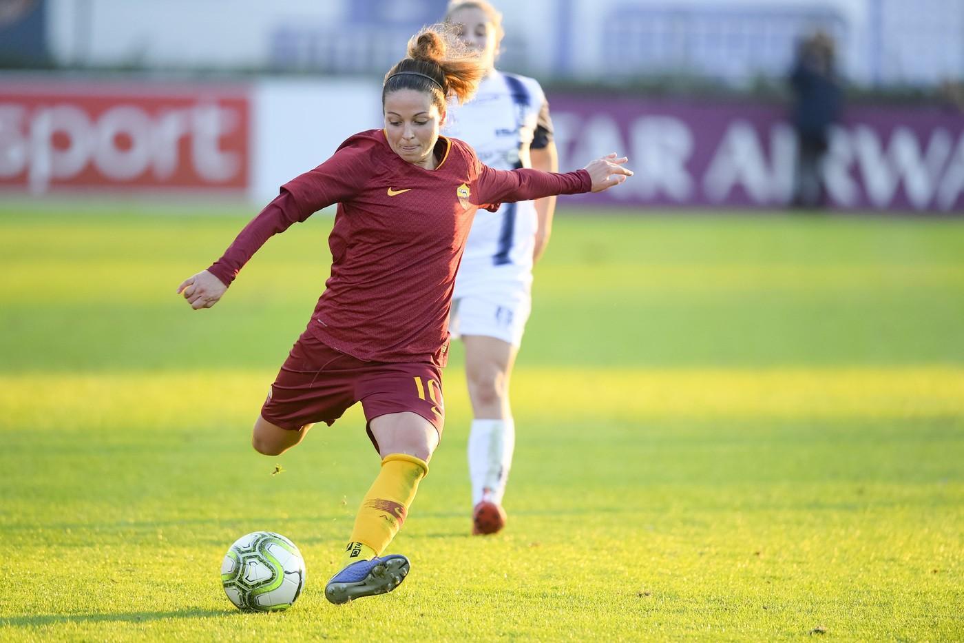 Vanessa Bernauer in azione contro il Chievo, di LaPresse