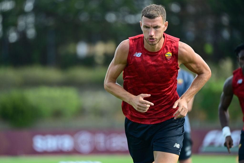 Edin Dzeko in allenamento @AS Roma via Getty Images