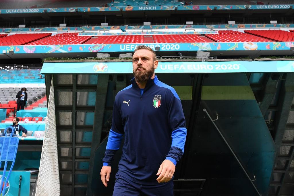 Daniele De Rossi nello staff tecnico dell'Italia durante Euro 2020 @ Getty Images