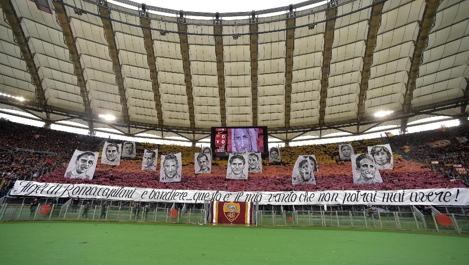 La coreografia della Curva Sud nel derby dell'11 gennaio 2015, di LaPresse