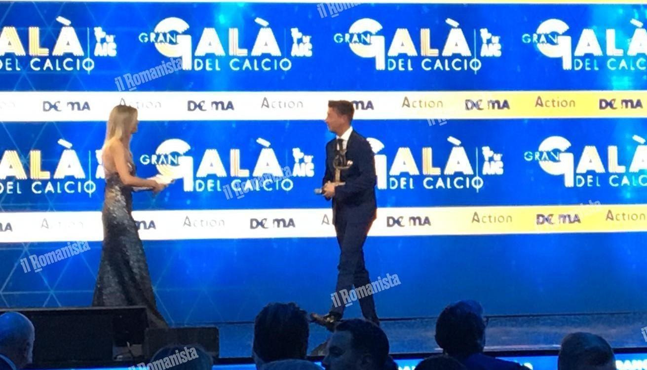 Gianluca Rocchi alla consegna del premio