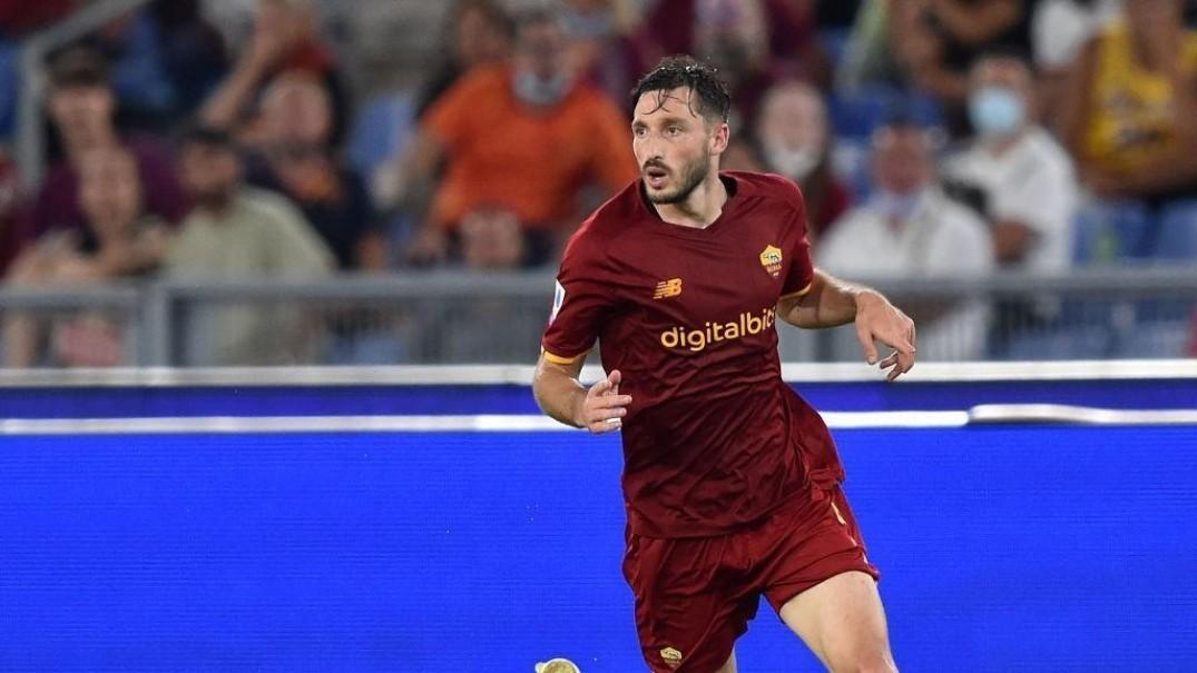 Matias Viña con la maglia della Roma (As Roma via Getty Images)