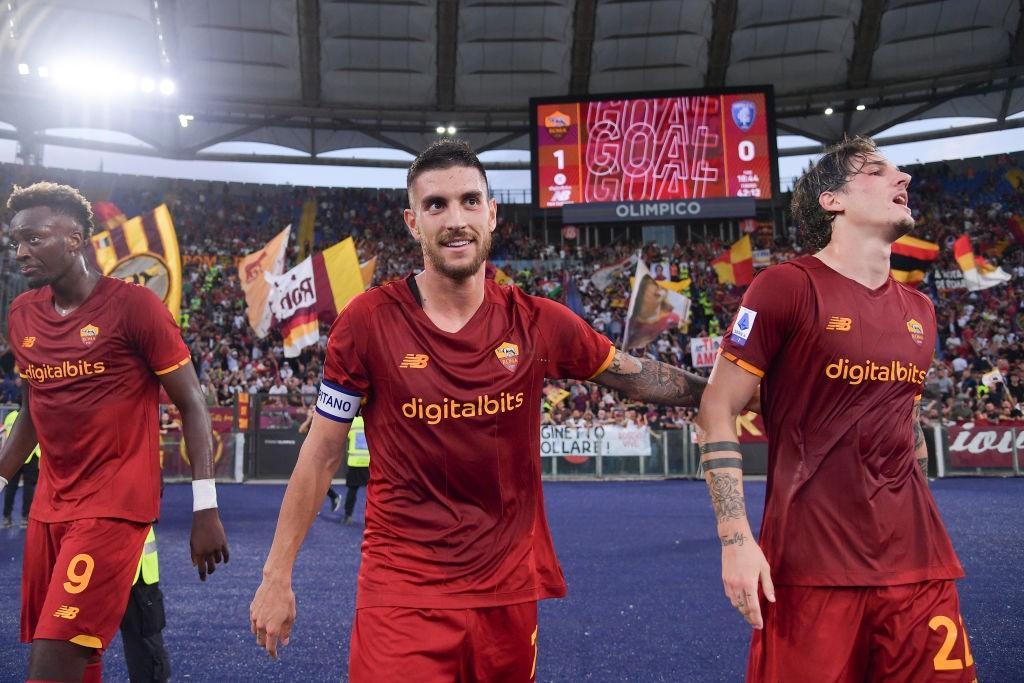 Abraham, Pellegrini e Zaniolo sotto la Sud dopo l'1-0 @Getty Images