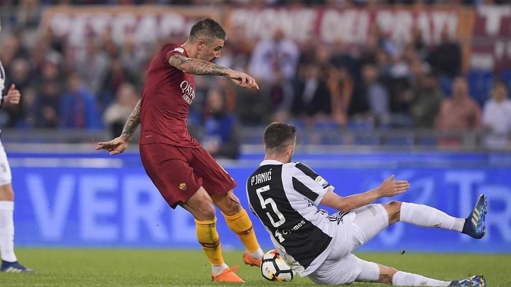 Kolarov e Pjanic, di LaPresse