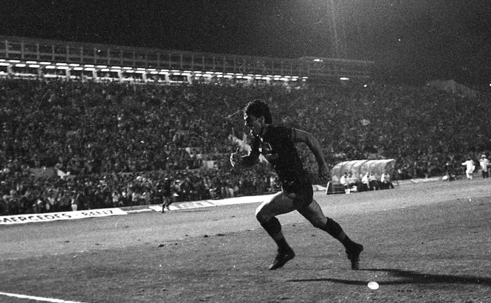 la gioia di Francesco Vincenzi dopo il gol al Goteborg, il 14 settembre 1983