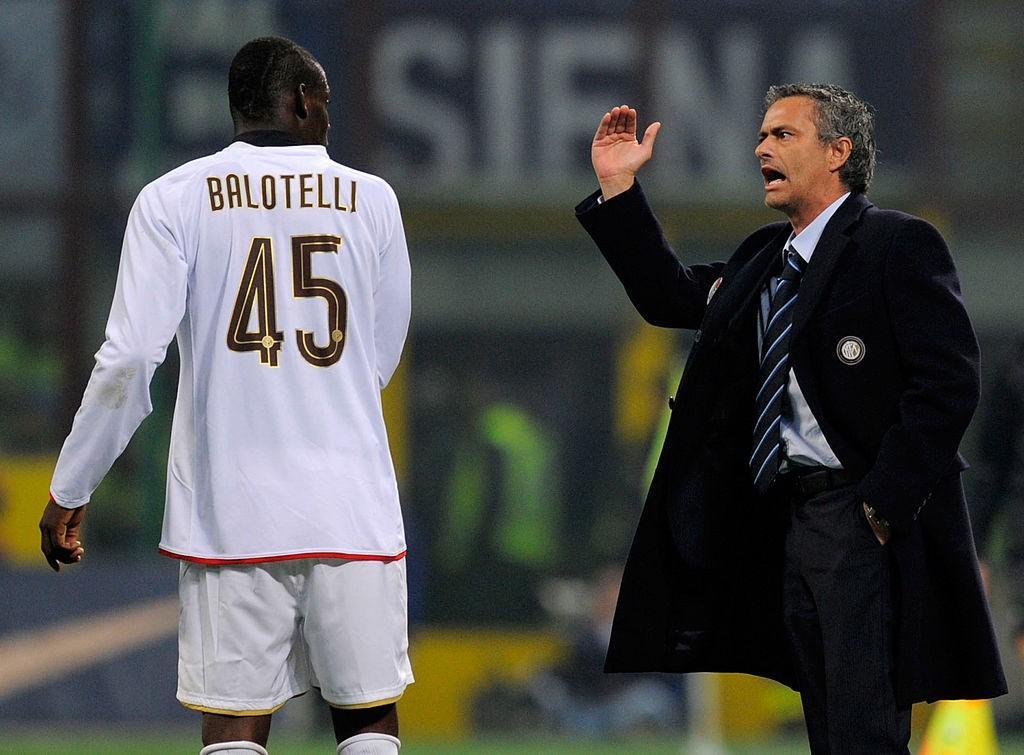Mario Balotelli a confronto con José Mourinho 