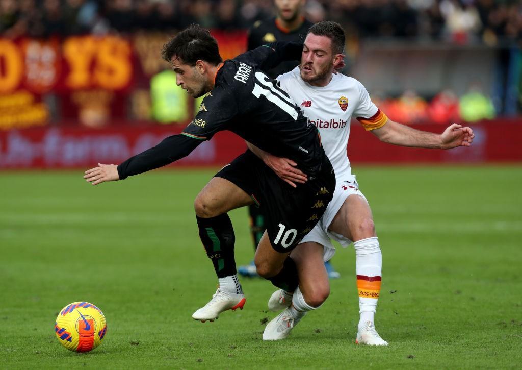 Veretout contrasta Aramu in Venezia-Roma (Getty Images)