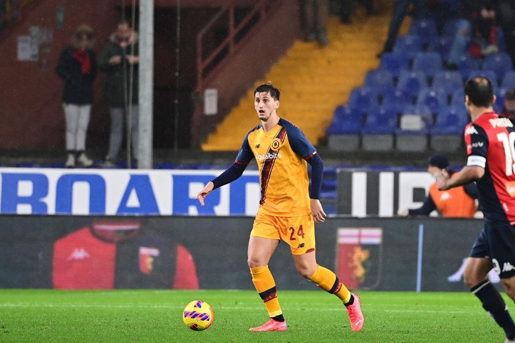 Kumbulla in azione al Marassi (As Roma via Getty Images)