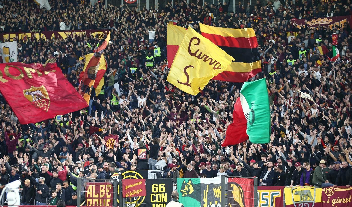 La Curva Sud dello Stadio Olimpico, di Mancini