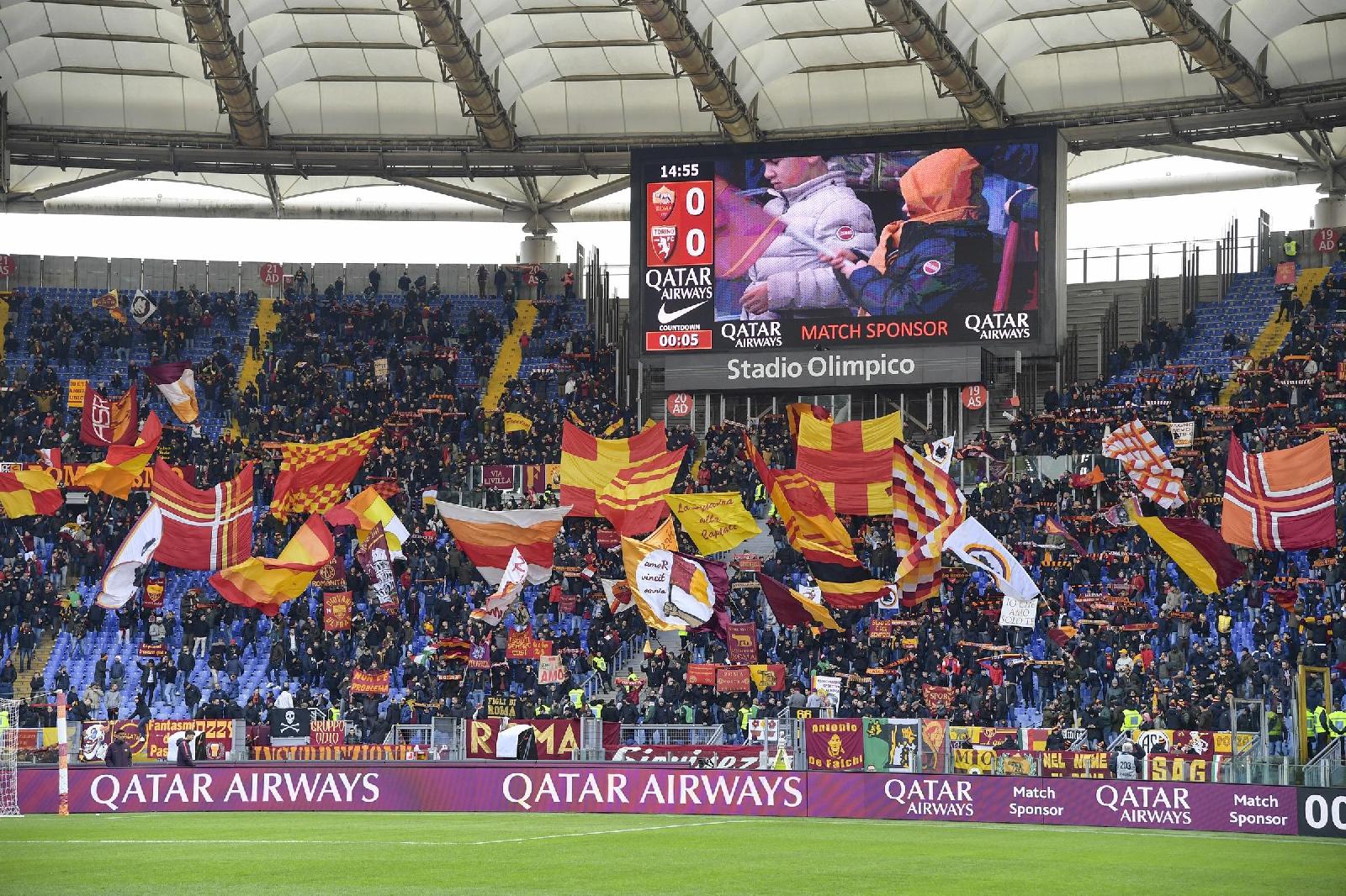 La Curva Sud a pochi minuti dal fischio d'inizio di Roma-Torino, di LaPresse