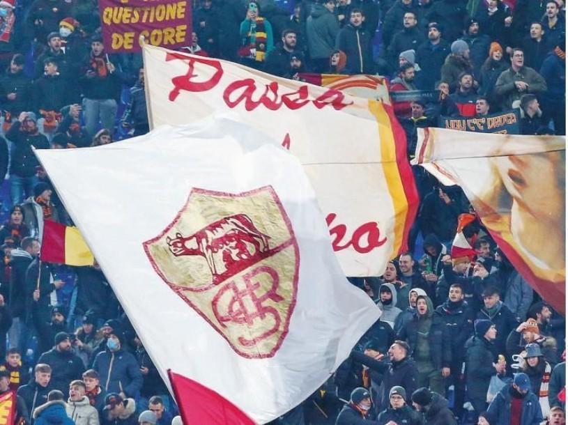 La Curva Sud ieri sera, di Mancini