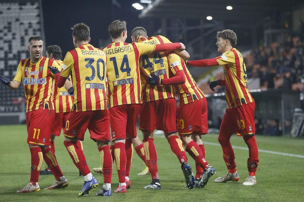 L'esultanza dei giocatori del Lecce al Picco (Getty Images)