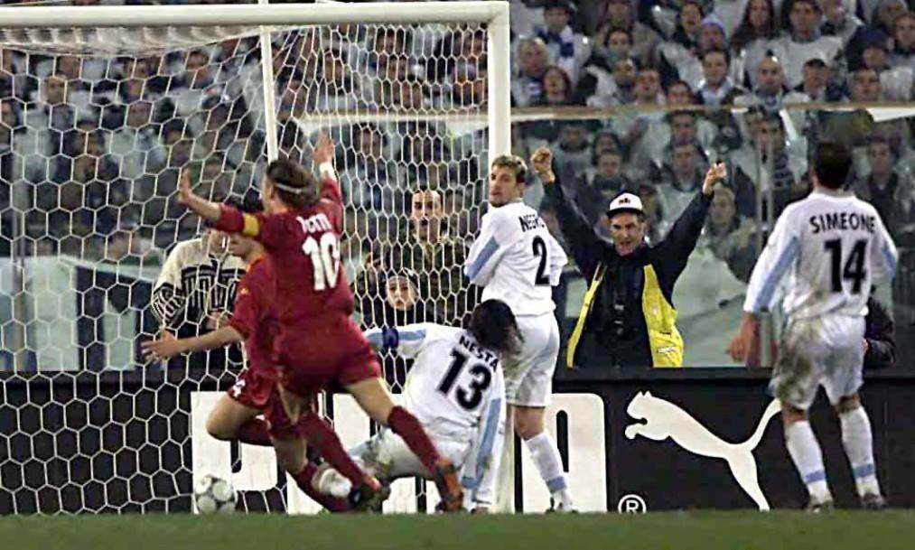 Il celebre autogol di Negro durante Lazio-Roma