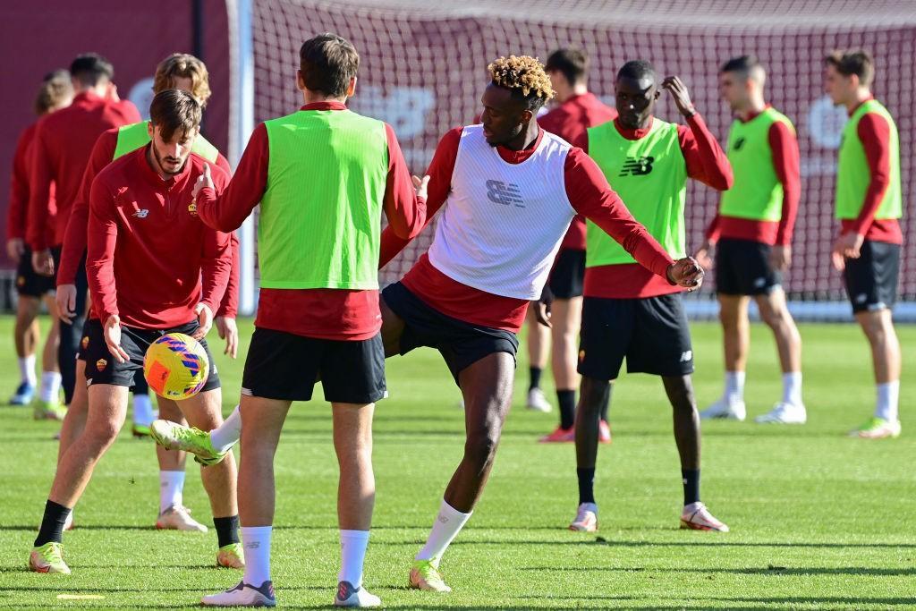 La Roma si allena sui campi di Trigoria (AS Roma via Getty Images)