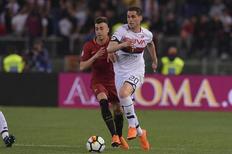 Rosi in azione con la maglia del Genoa, di LaPresse