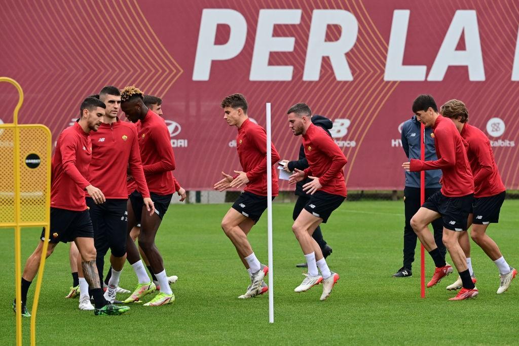 I giallorossi in allenamento a Trigoria (As Roma via Getty Images)