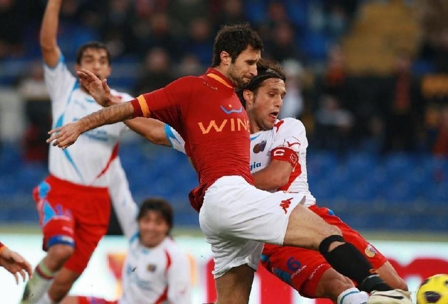 Vucinic segna al Catania (Getty Images)