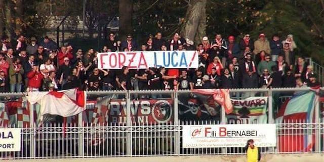 La solidarietà dei tifosi di tutta Italia
