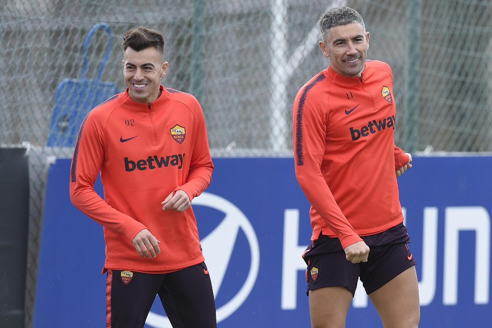 Il sorriso di El Shaarawy e Kolarov, di LaPresse