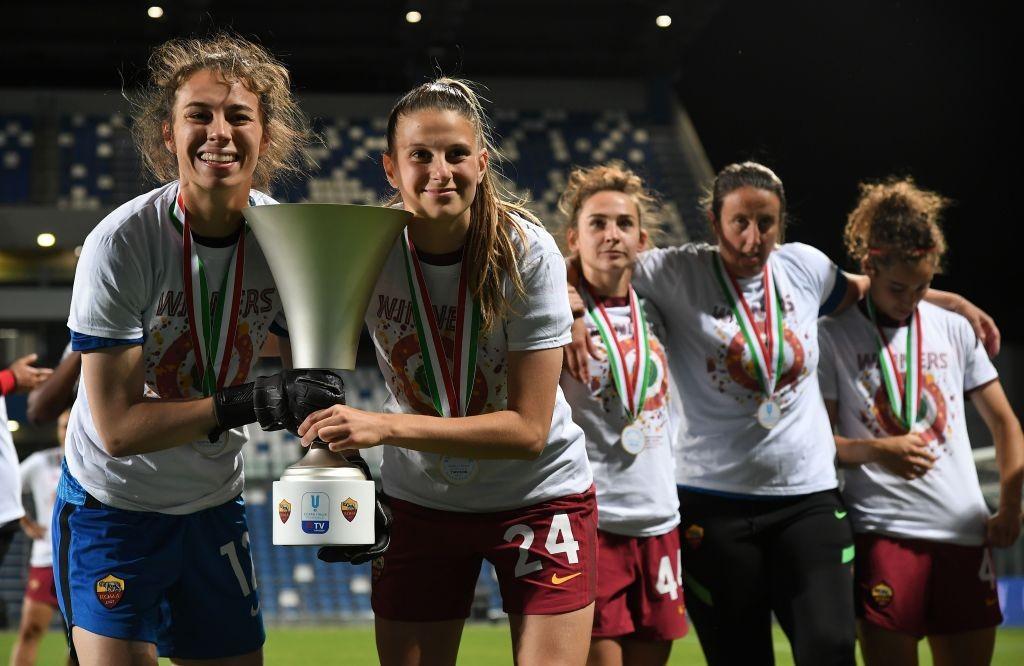 Camelia Ceasar festeggia la vittoria in Coppa Italia (Getty Images)