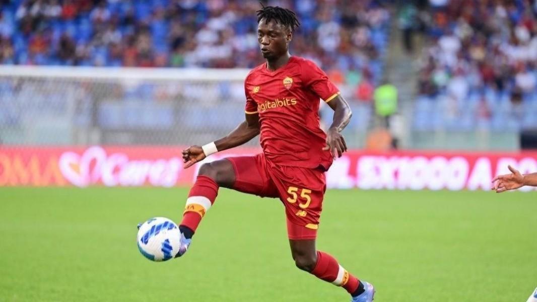 Darboe in campo con la maglia della Roma (Getty Images)