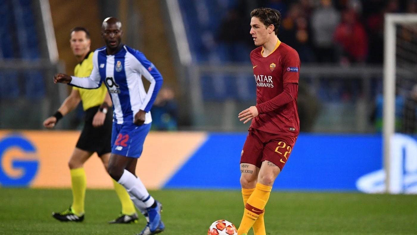 Zaniolo in azione contro il Porto, di LaPresse