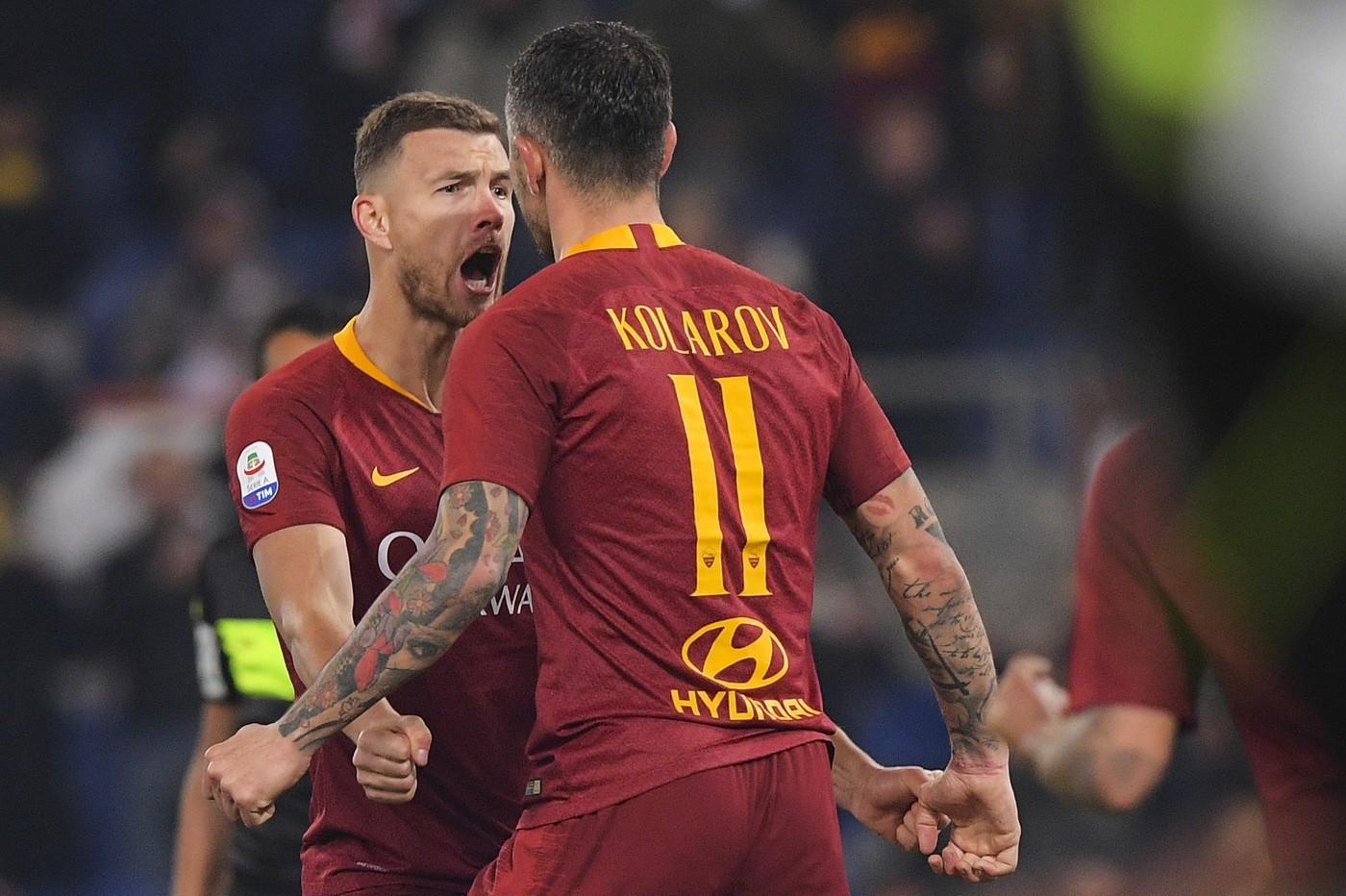 L\'esultanza di Dzeko e Kolarov dopo il gol del vantaggio, di LaPresse