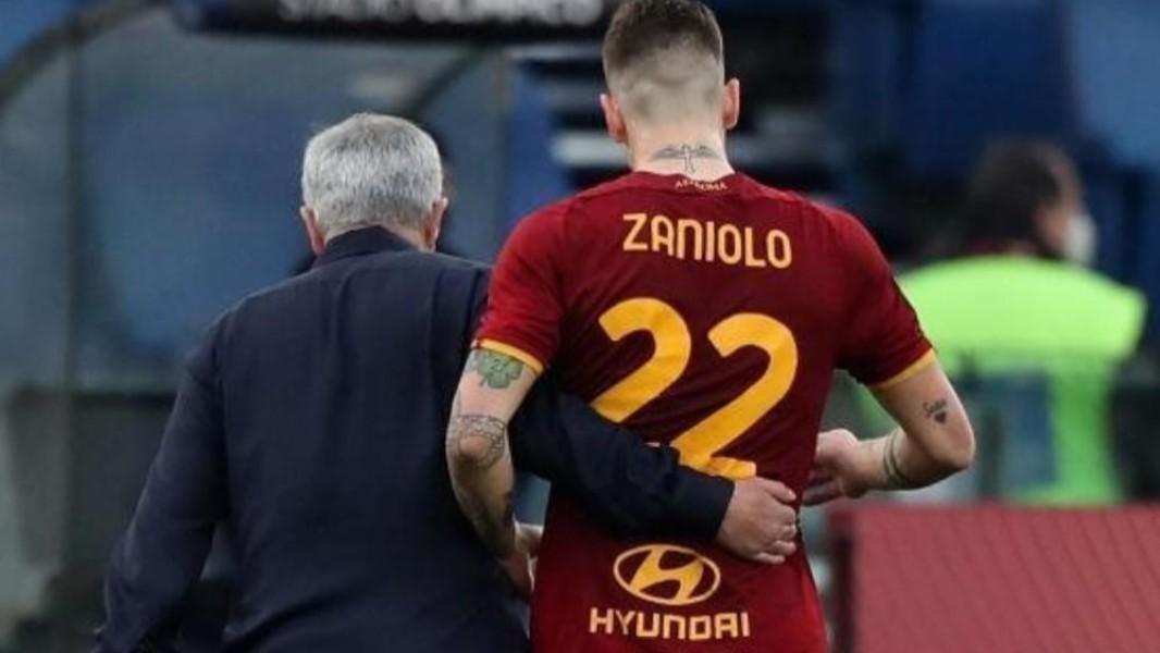 Zaniolo e Mourinho (As Roma via Getty Images)