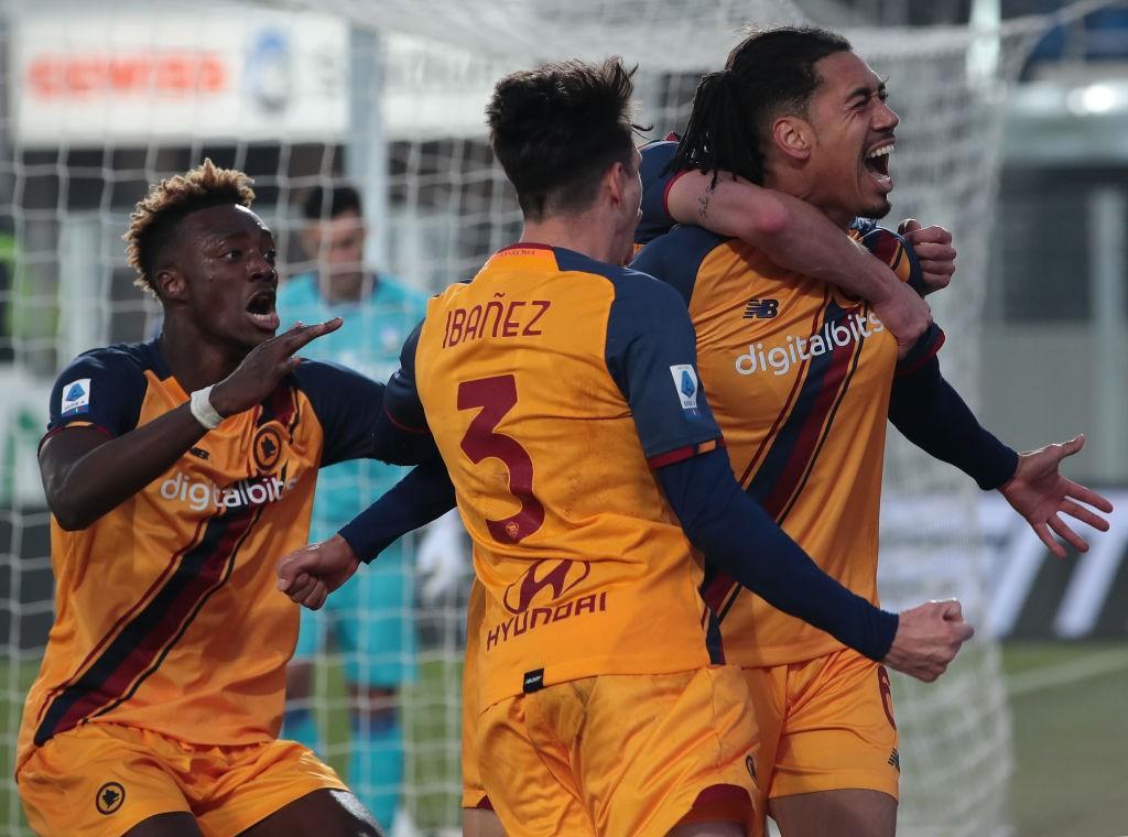 Smalling con Ibanez e Abraham (As Roma via Getty Images)