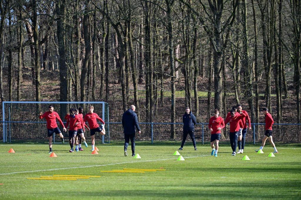 I giallorossi al lavoro presso il Centro Sportivo Popendal di Arnhem (As Roma via Getty Images)