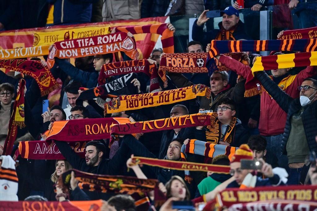 Una sciarpata in Curva Sud (Getty Images)