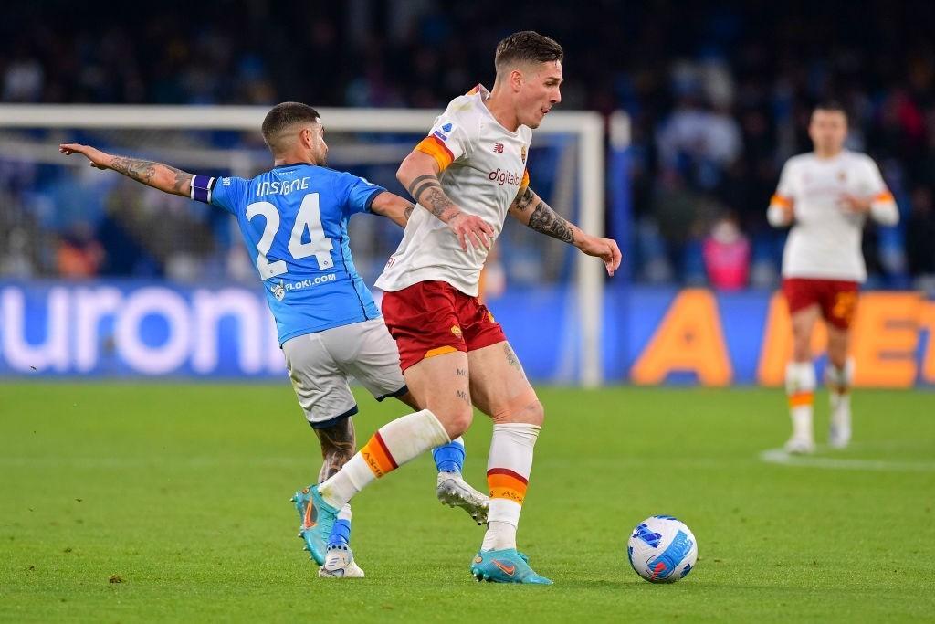 Zaniolo in un contrasto con Insigne durante Napoli-Roma (AS Roma via Getty Images)