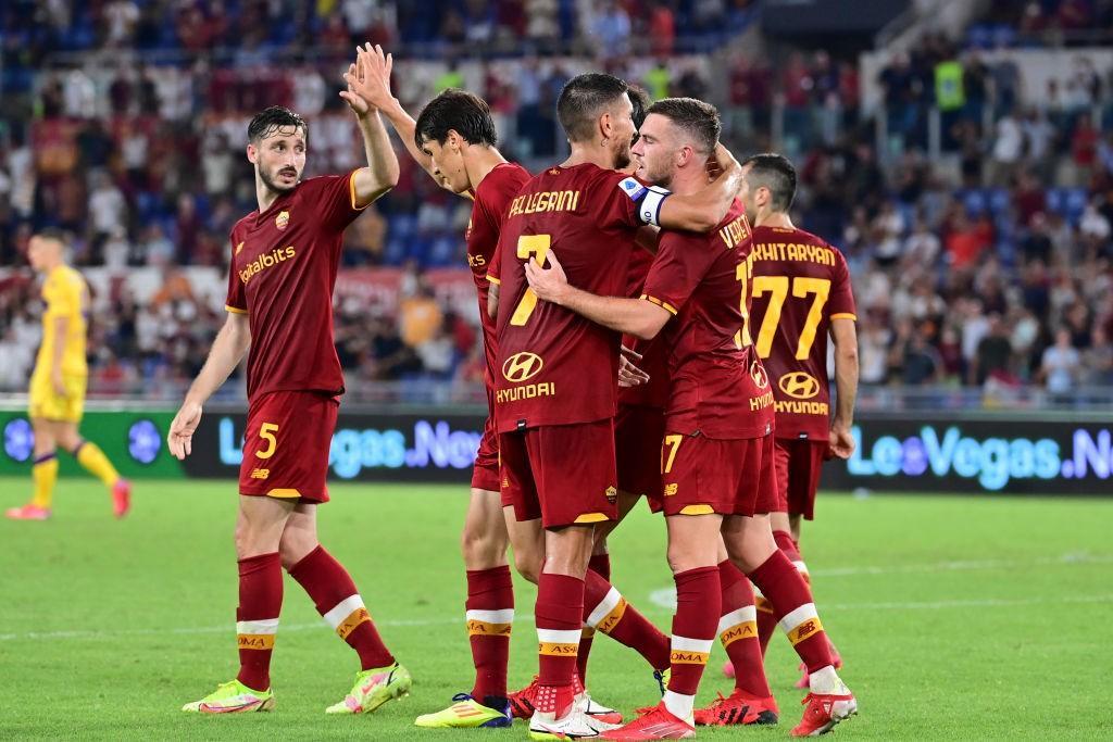 Un'immagine dalla vittoria della Roma nell'andata contro la Viola (As Roma via Getty Images)