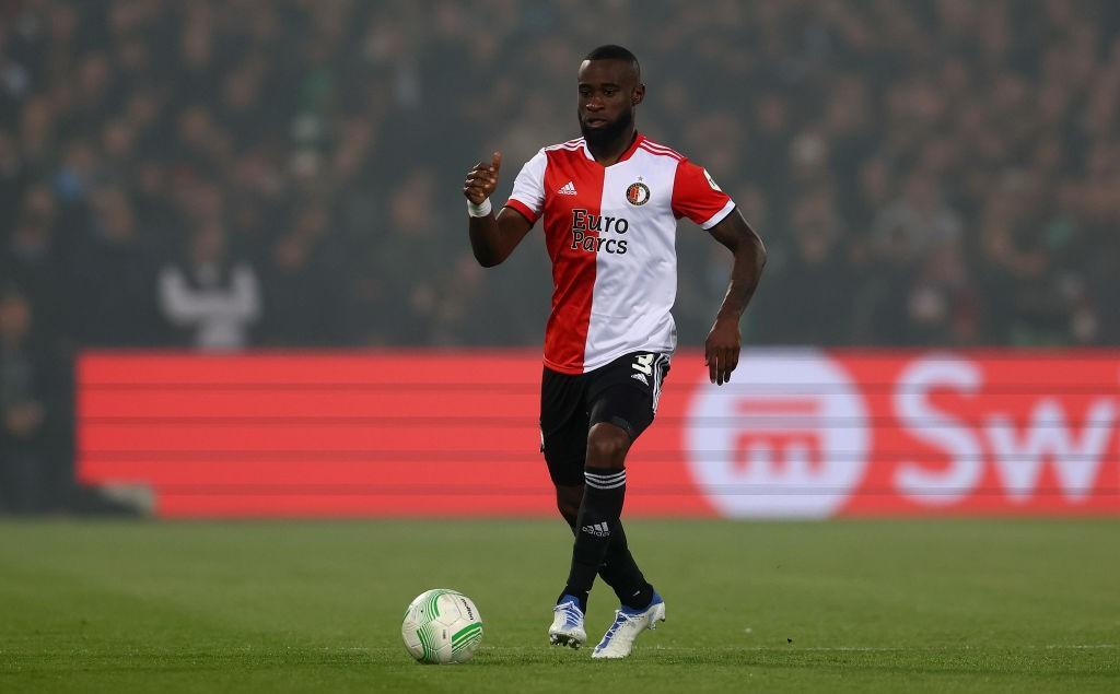 Luthsarel Geertruida durante una gara del Feyenoord