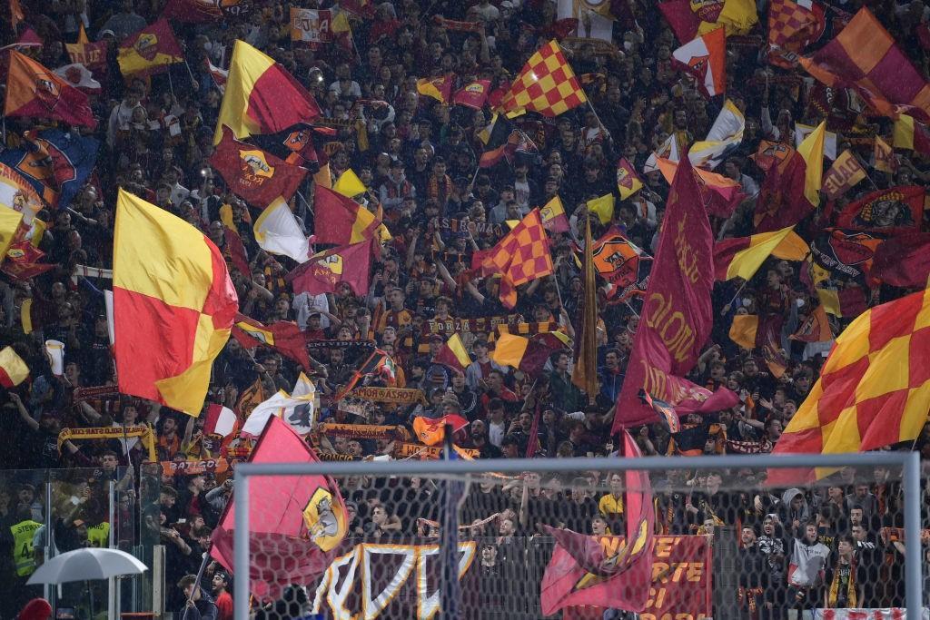 Lo spettacolo dell'Olimpico durante Roma-Leicester (AS Roma via Getty Images)