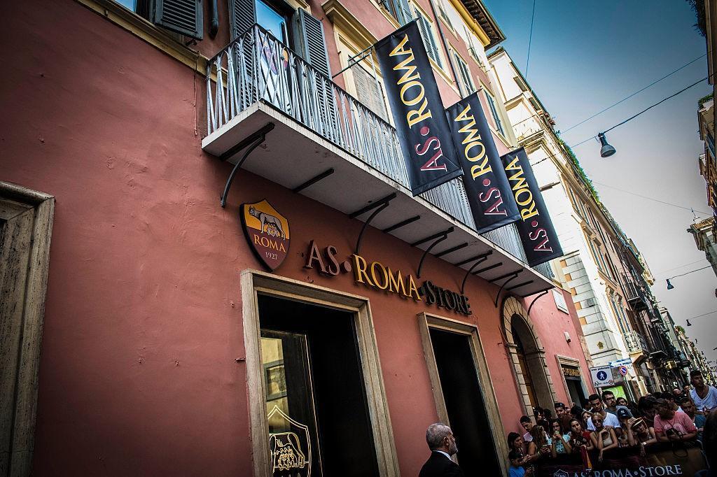 Il Roma Store di via del Corso (Getty Images)