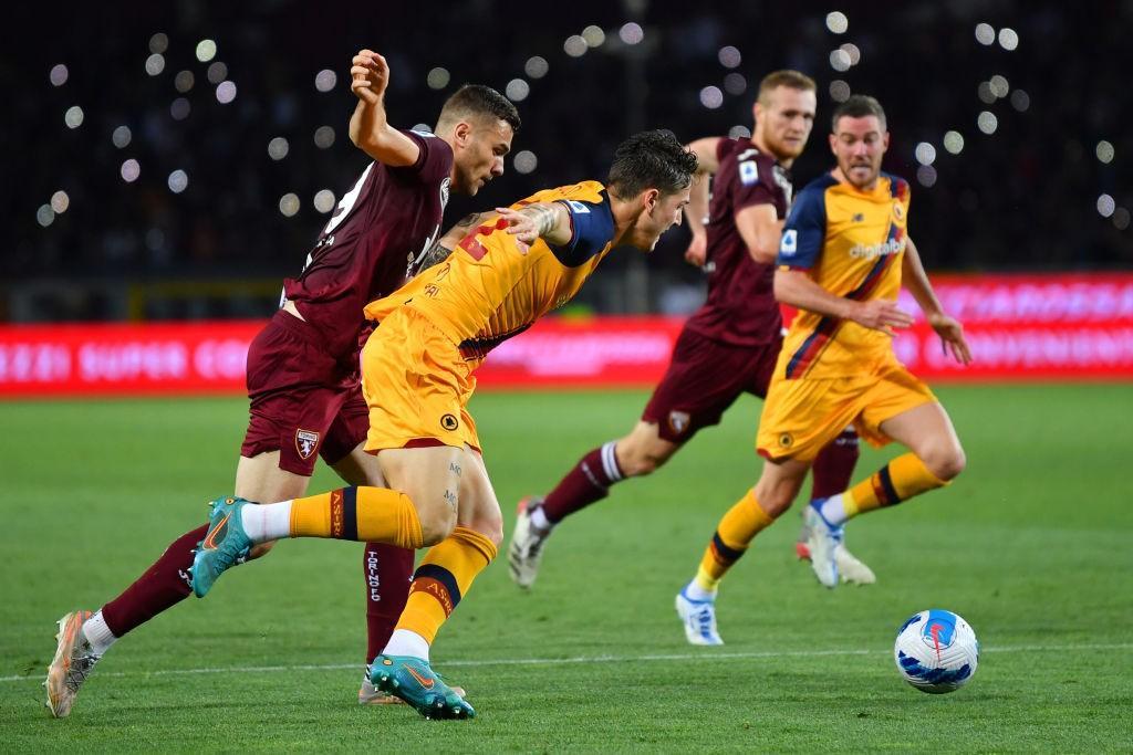 Zaniolo subisce il fallo valso il rigore del 3-0 (AS Roma via Getty Images)
