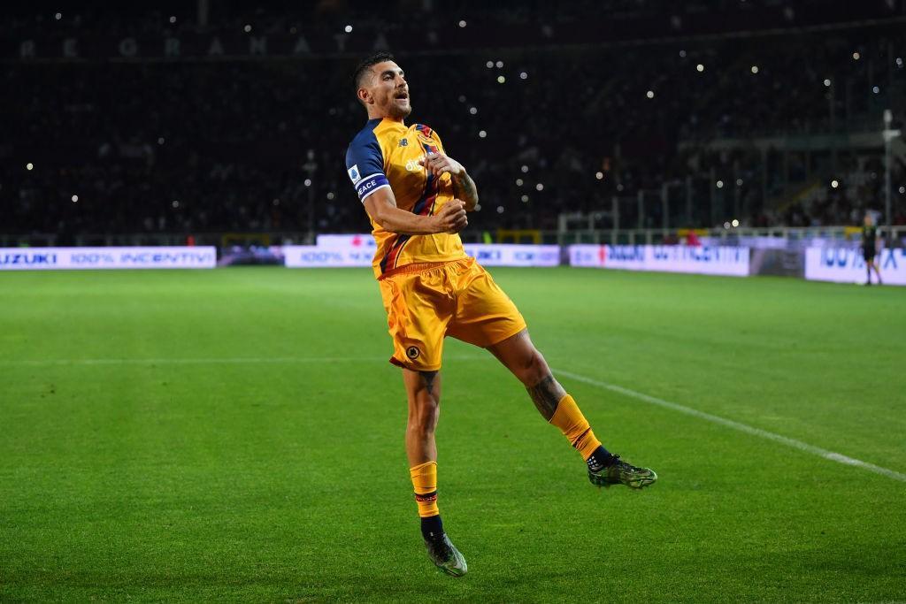Lorenzo Pellegrini esulta dopo il rigore contro il Torino (As Roma via Getty Images)