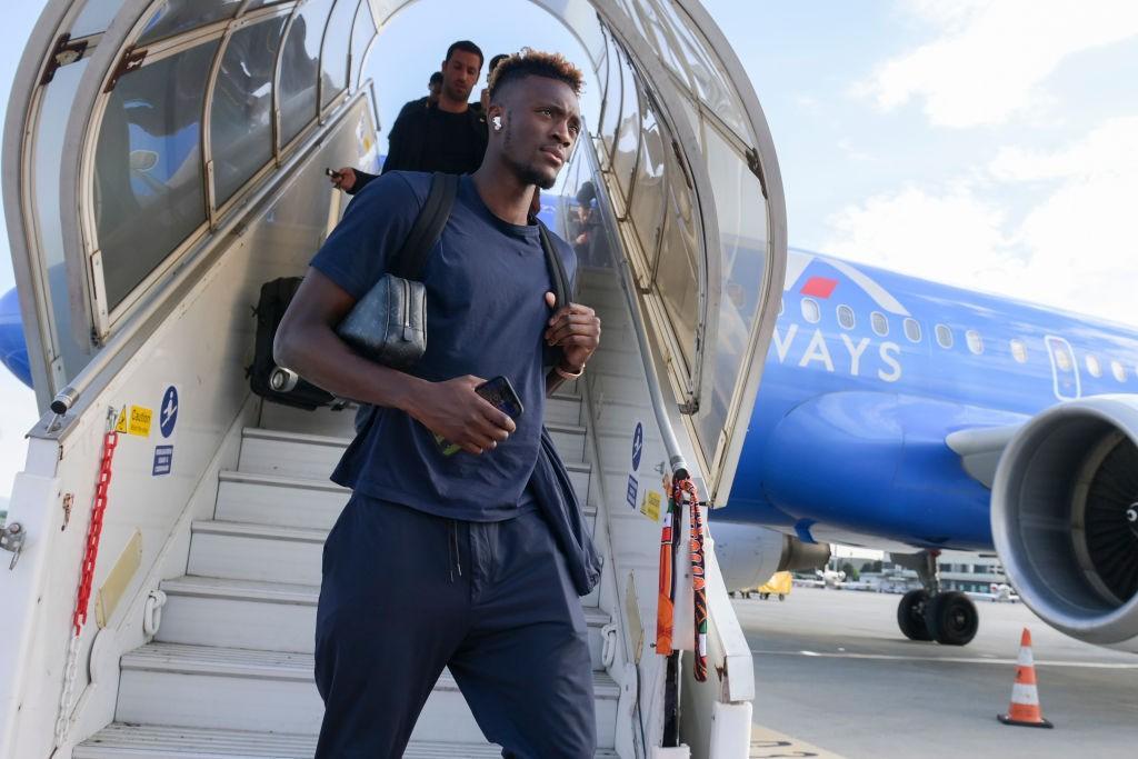 Tammy Abraham all\'aereoporto (As Roma via Getty Images)