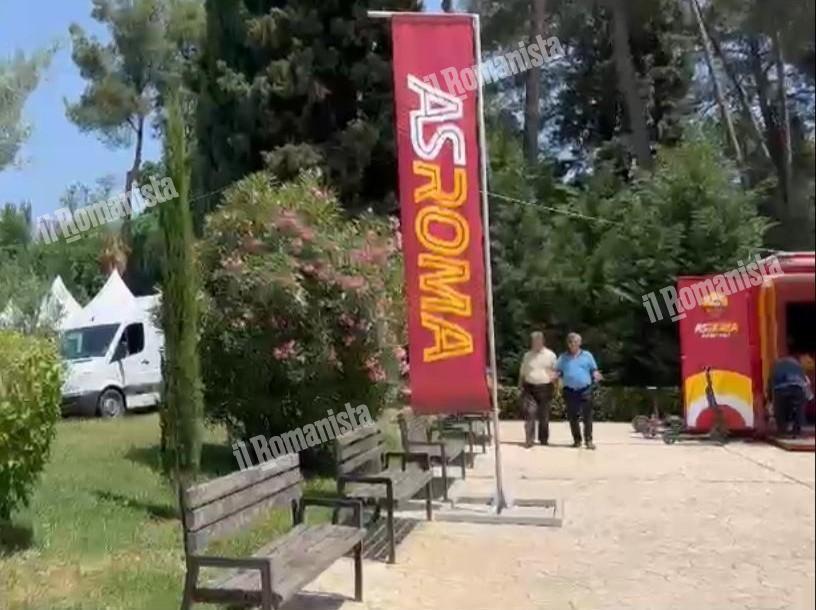 La fan zone dedicata ai tifosi della Roma a Tirana