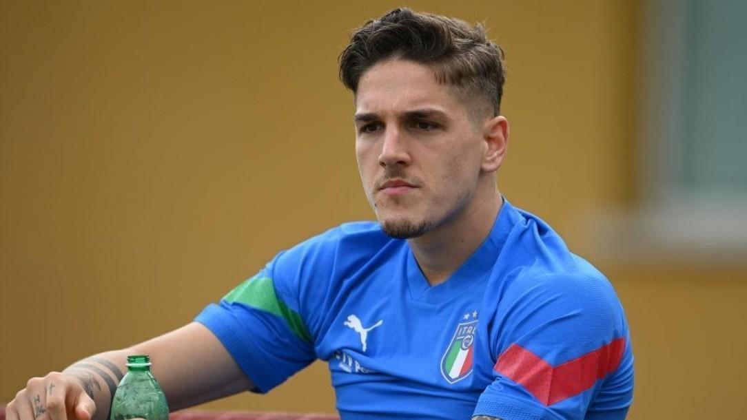 Nicolò Zaniolo durante il ritiro con gli Azzurri a Coverciano (Getty Images)