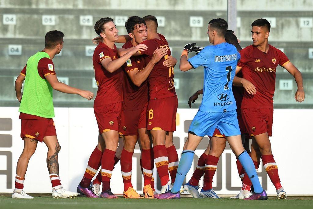 La Roma U19 nella gara contro la Juventus che è valsa l'accesso alla finale (AS Roma via Getty Images)