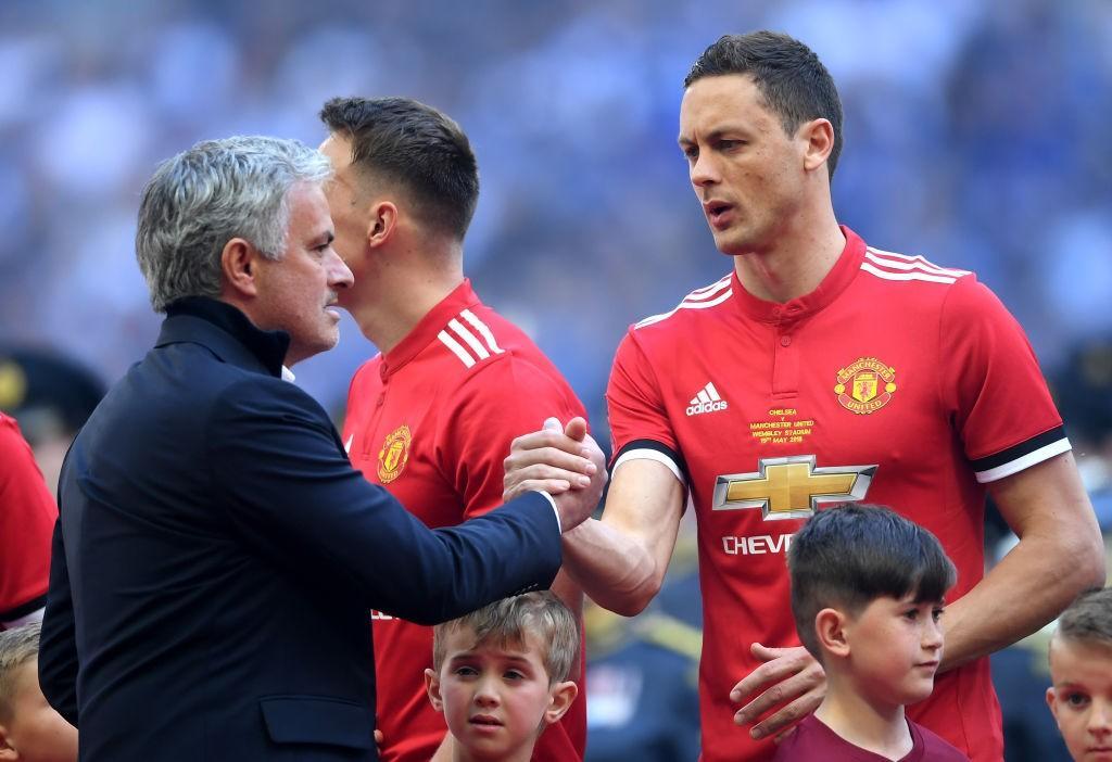 Mourinho stringe la mano a Matic prima della finale di FA Cup (Getty Images)