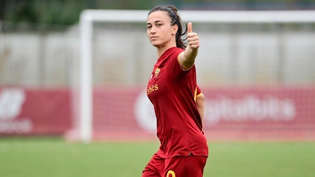 Valeria Pirone con la maglia della Roma Femminile (Getty Images)