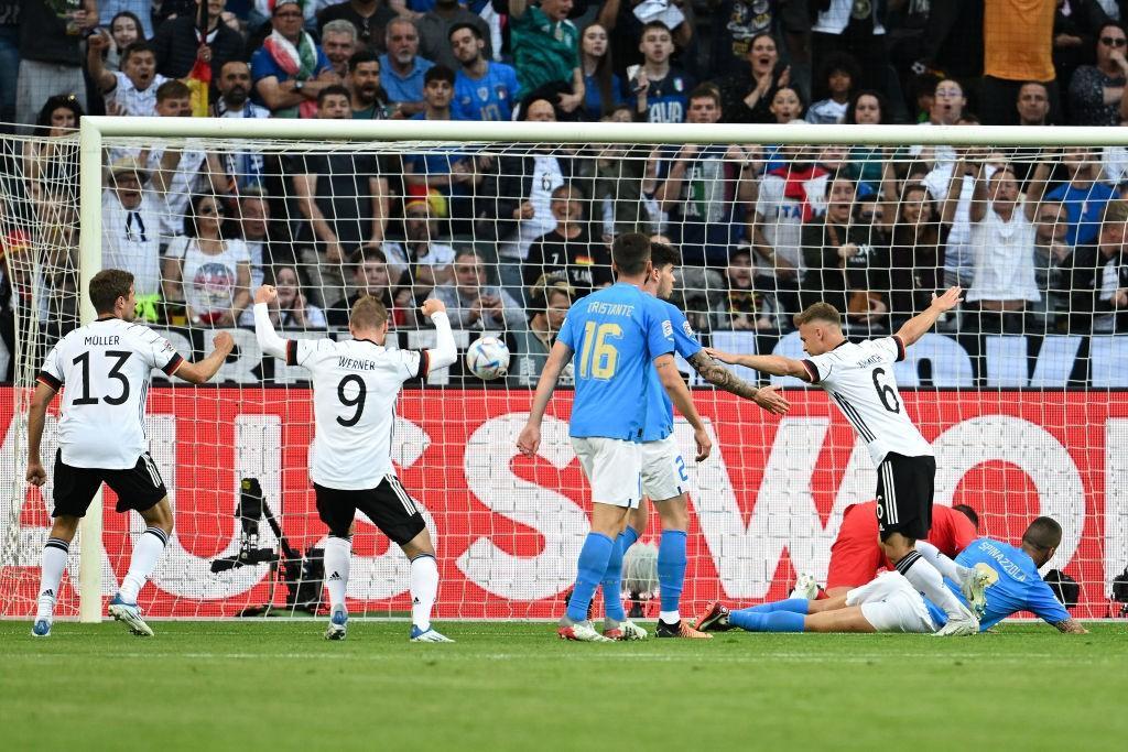 La rete messa a segno da Kimmich al Borussia Park, che ha dato il via alla vittoria della Germania (Getty Images)