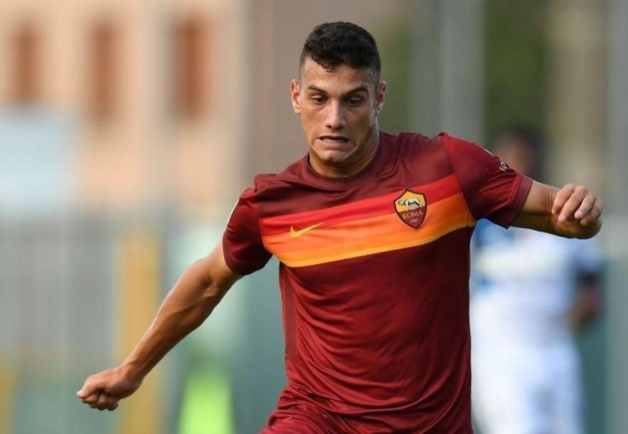 Tommaso Milanese in azione con la Primavera (As Roma via Getty Images)