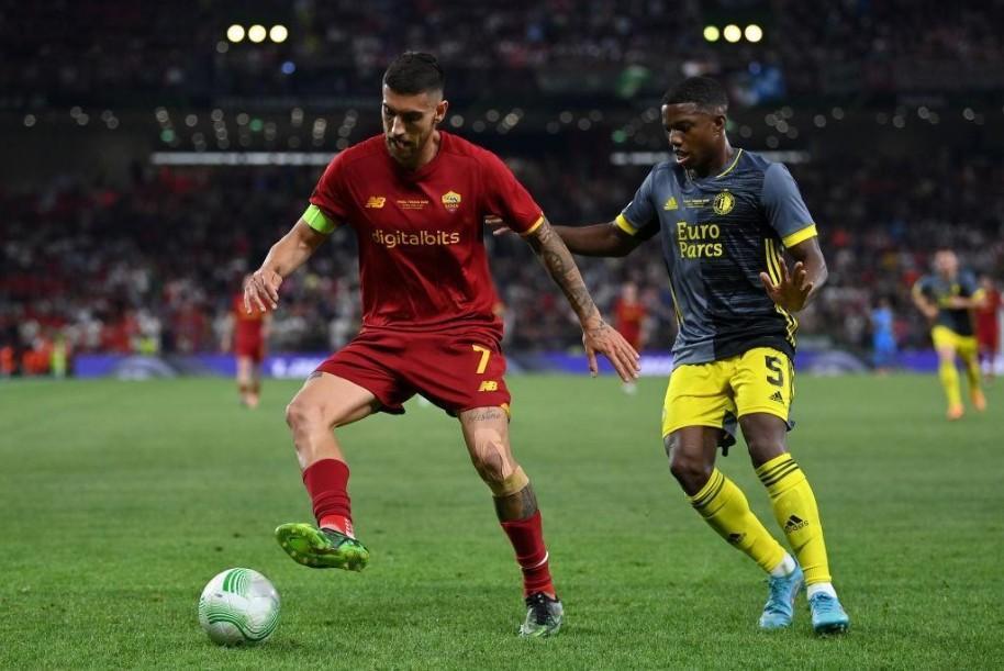 Lorenzo Pellegrini in azione durante Roma-Feyenoord (AS Roma via Getty Images)