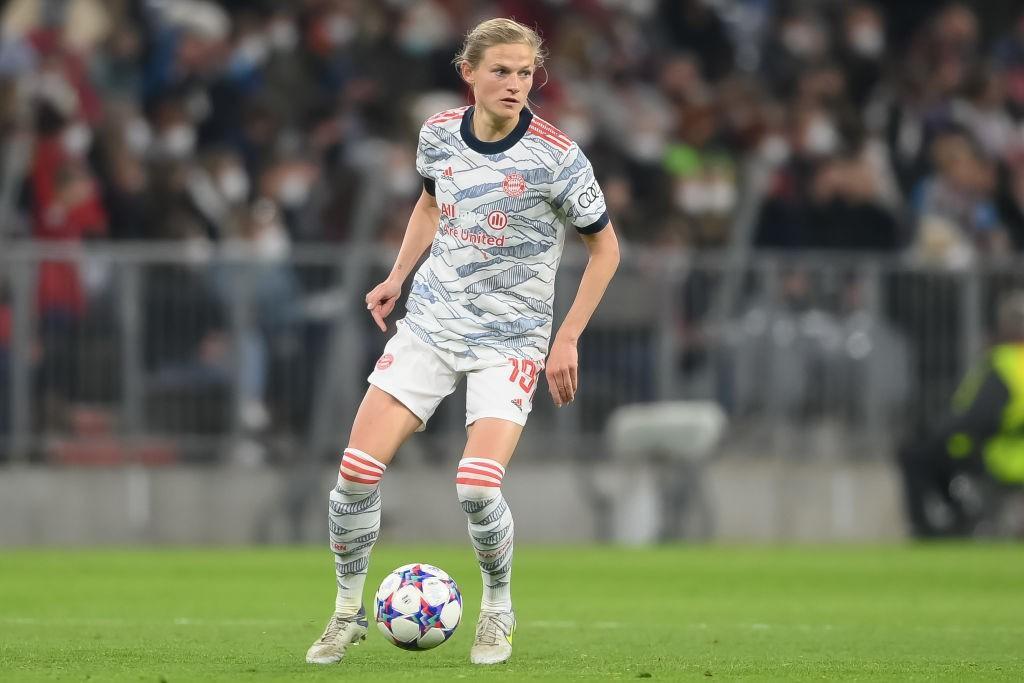 Wenninger con la maglia del Bayern Monaco in una partita contro il PSG (Getty Images)